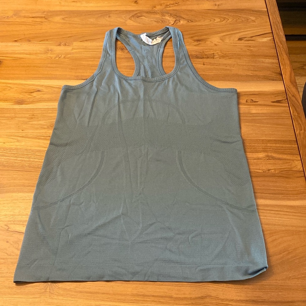 Peloton Lululemon tank top size 8